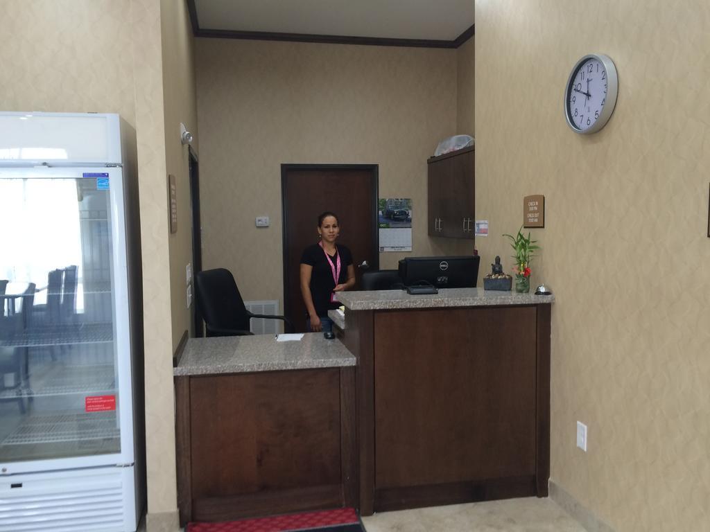 La Bonita Inn & Suites - Crane Ngoại thất bức ảnh